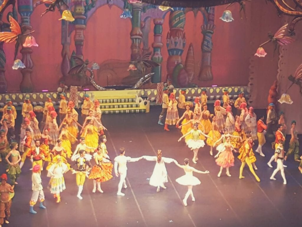 A photo of the Nutcracker performance at Rio de Janeiro Municipal Theatre