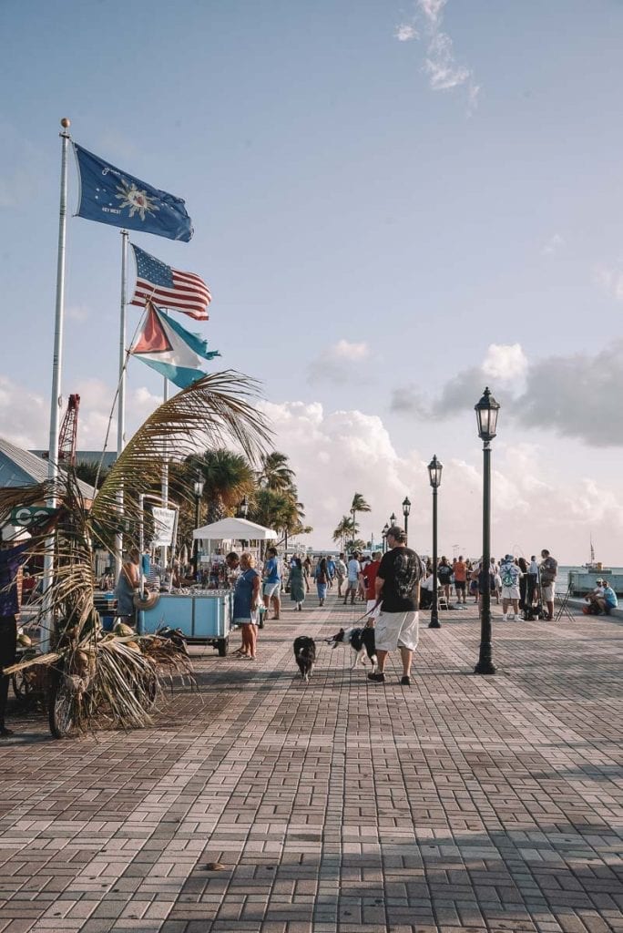 FREE-THINGS-TO-DO-IN-KEY-WEST-mallory-square