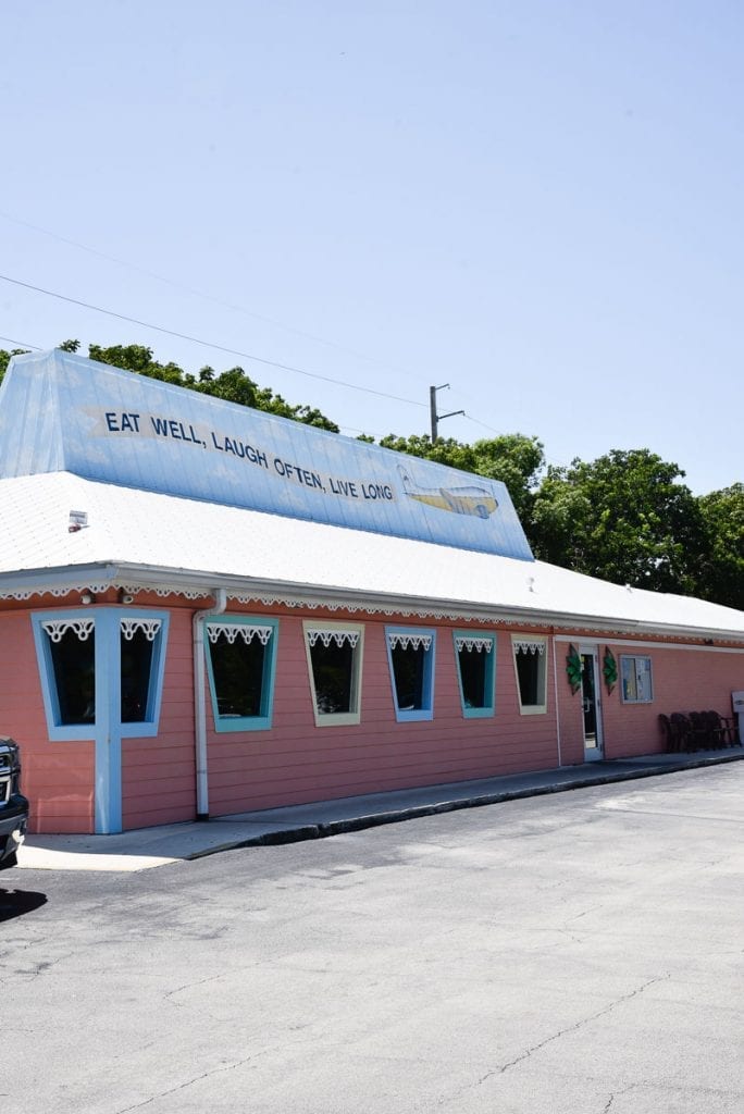 key-lime-pie-key-largo-mrs-macs