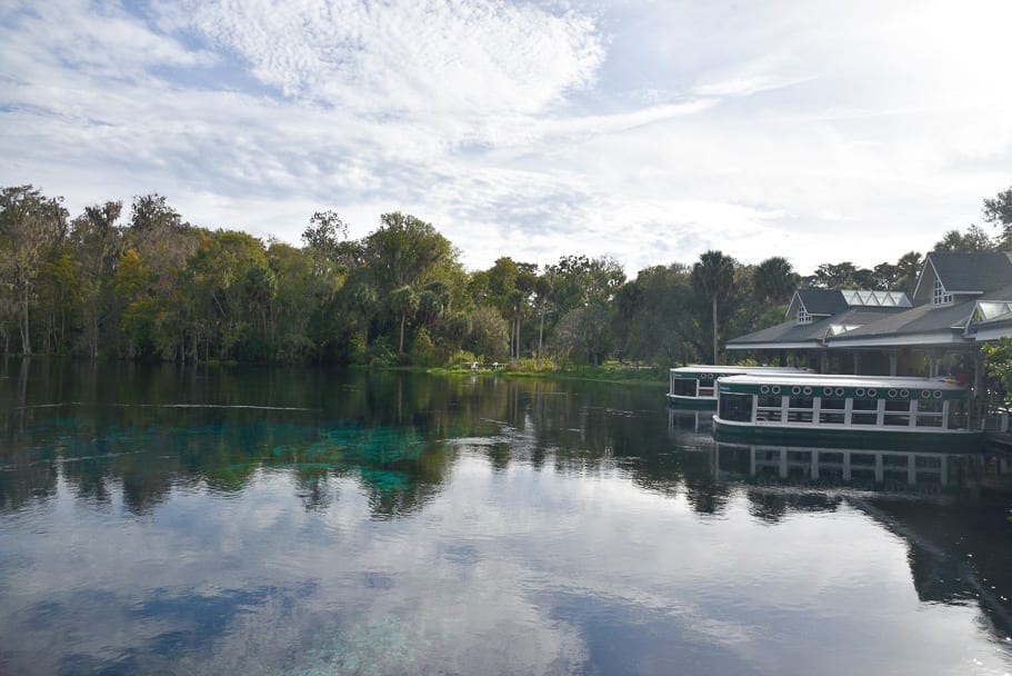 silver-springs-state-park-boats