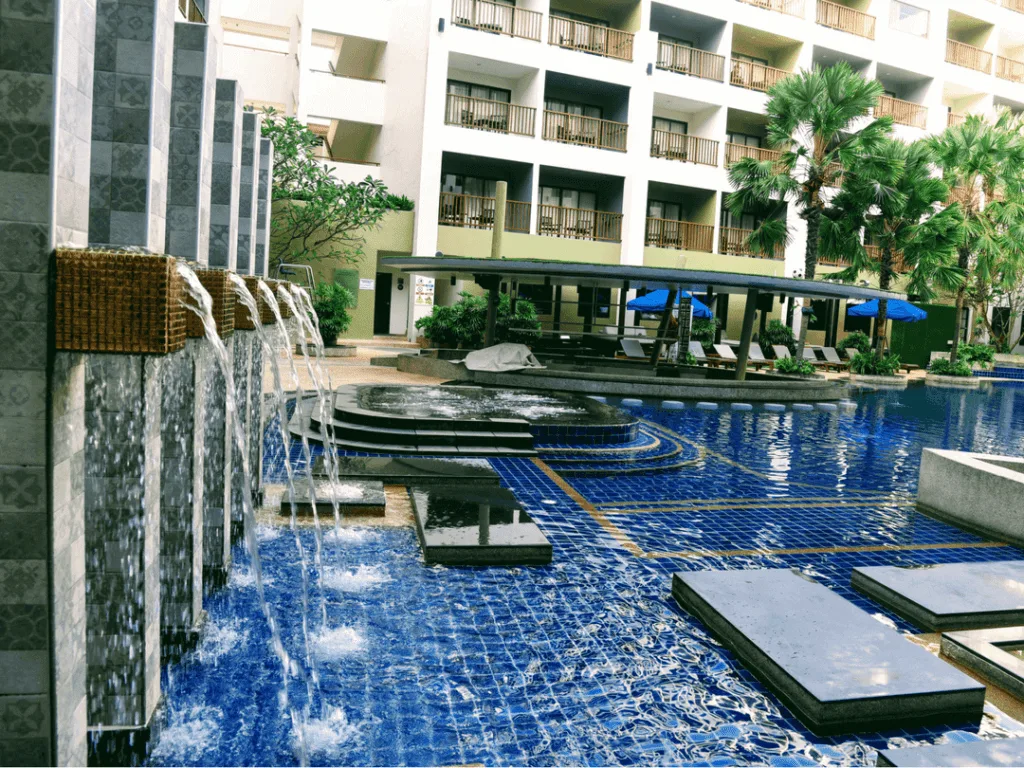 An-image-showing-the-best-pool-in-Patong-Beach