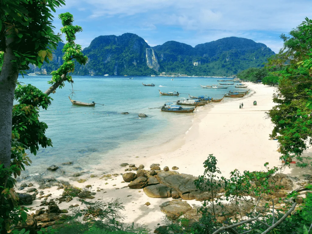 An-image-of-Phi-Phi-Island-an-attraction-you-can-see-from-Phuket