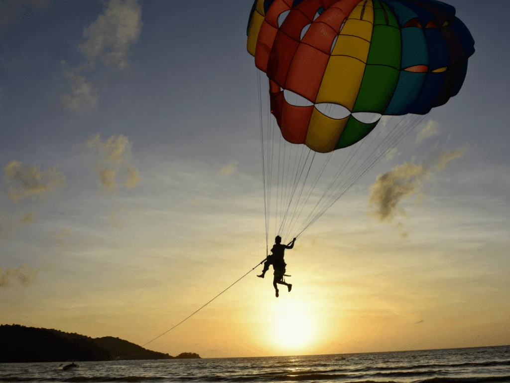 Patong Beach Sports Kite Surfing