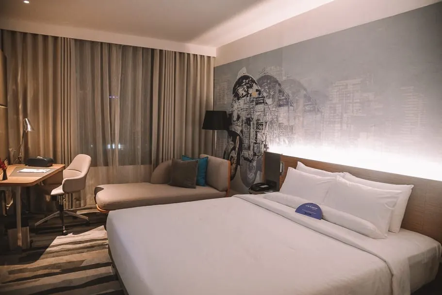 Novotel Sukhumvit 4 Bangkok Deluxe King Room review and tips