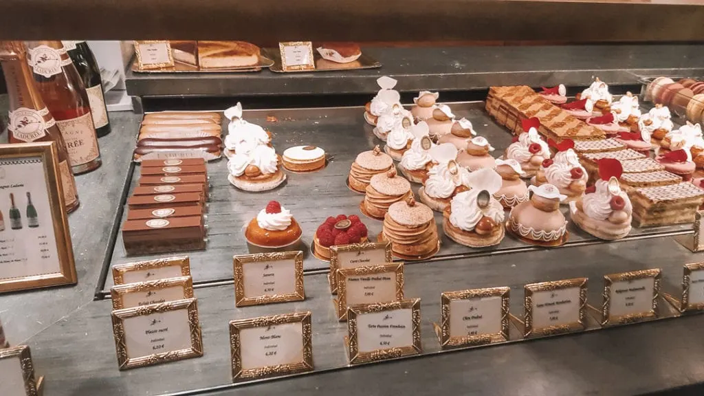 pastries-in-paris