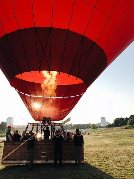 hot-air-balloon-great-date-idea