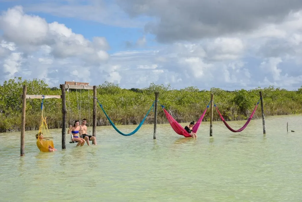 Laguna-Kaan-Luum-hammocks