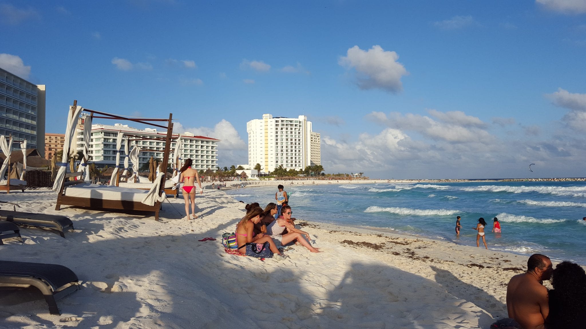 trip for 2 to cancun mexico