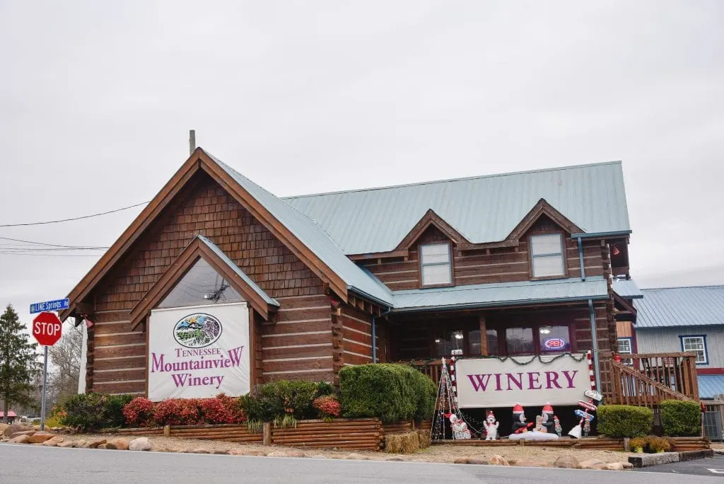 things-to-do-in-pigeon-forge-visit-a-winery
