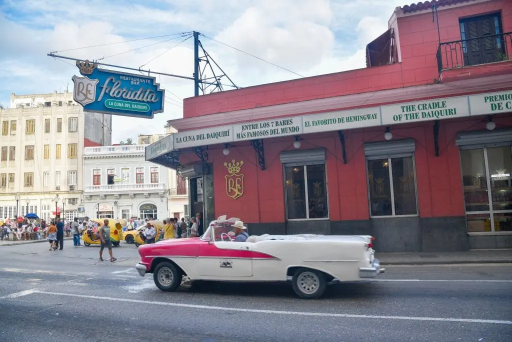 things-to-do-in-Havana-cuba-floridita-hemingway