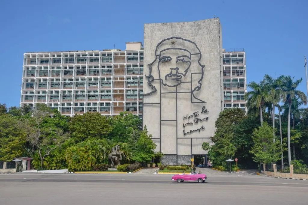 things-to-do-in-havana-Plaza-De-La-Revolucion