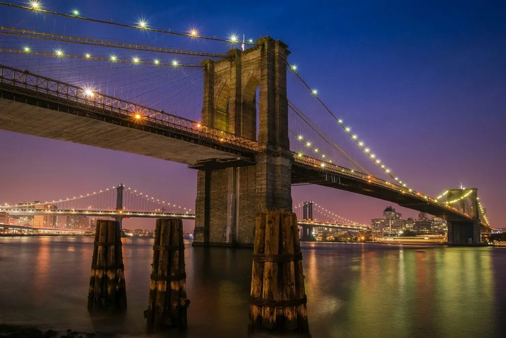 brooklyn-bridge-romantic-things-to-do