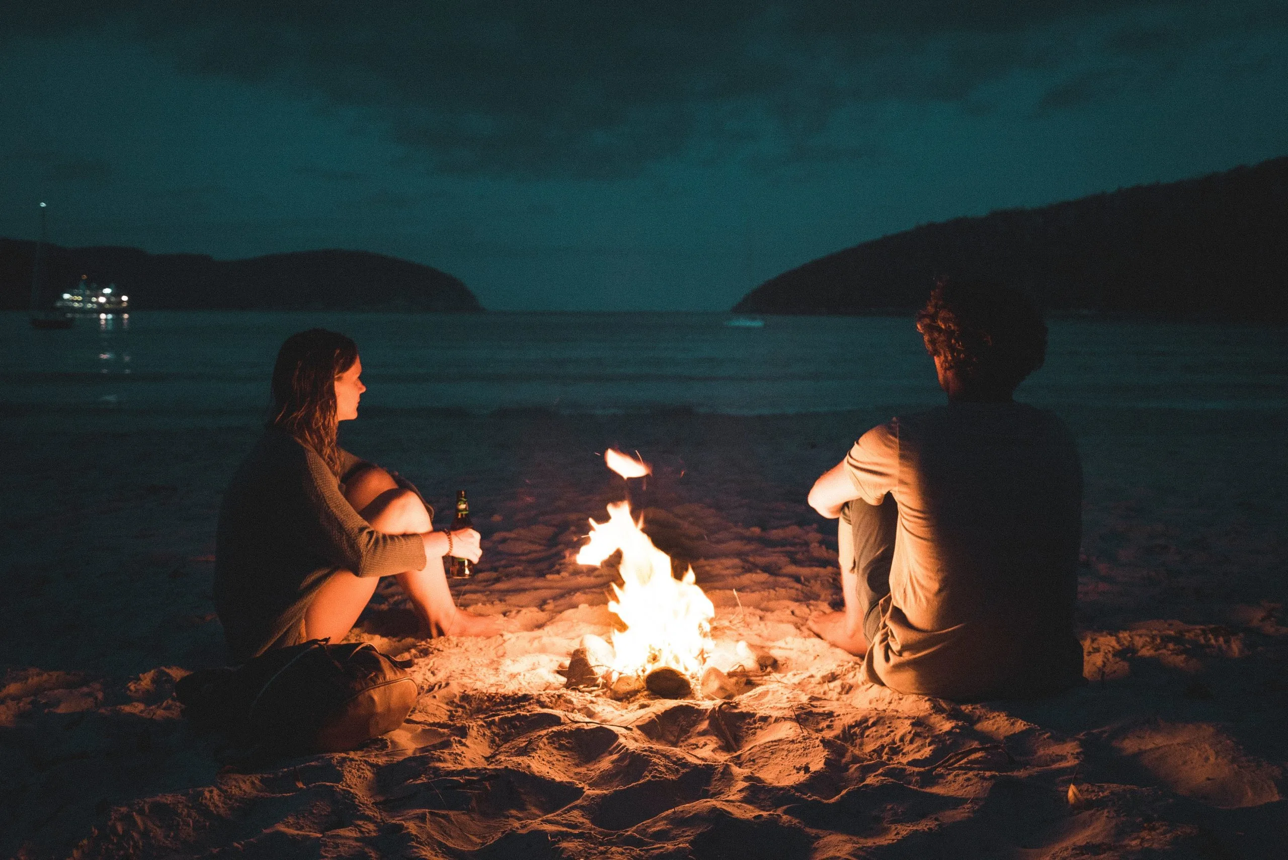 camping-summer-date-ideas