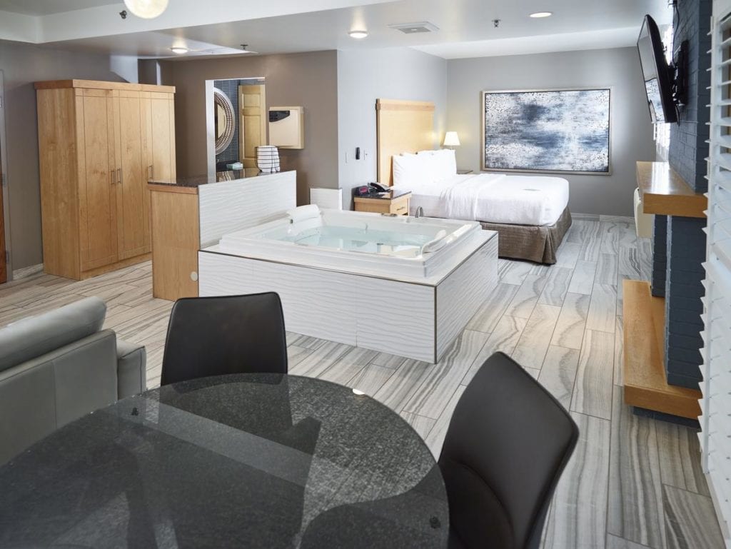 Minnesota Hot Tub Suites 24 Romantic Hotels With Jacuzzi In Room
