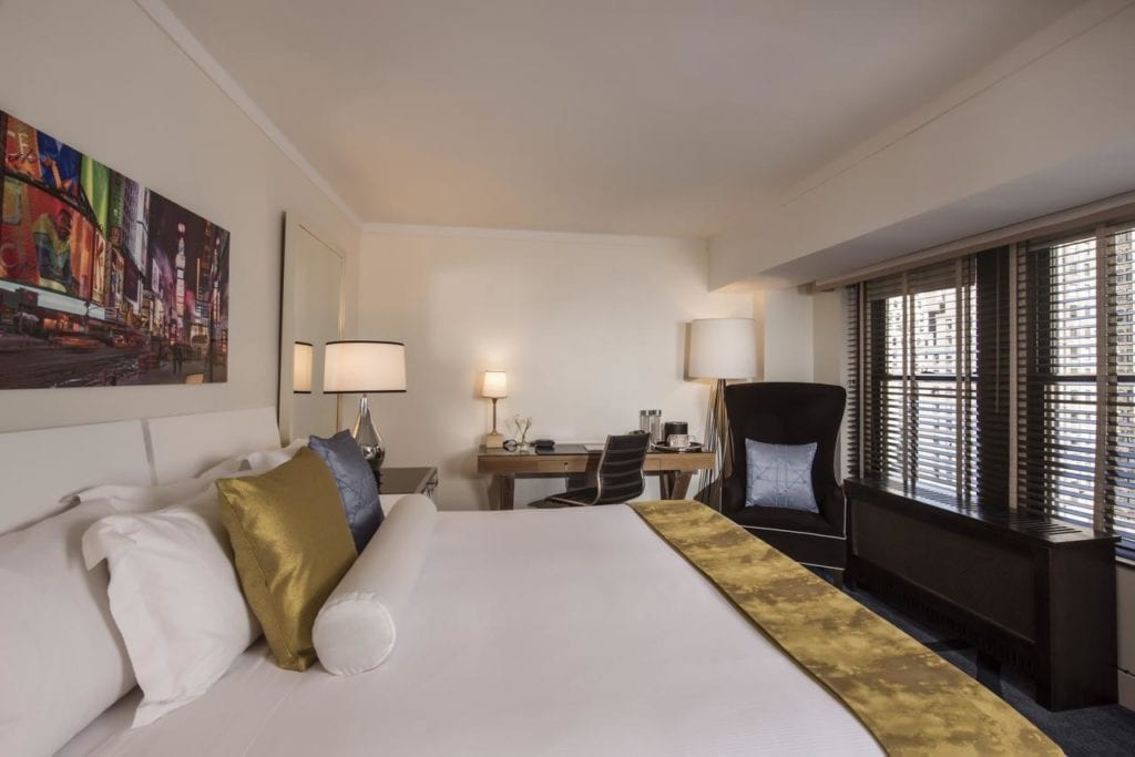 38 + Romantic Hotels in NYC with Jacuzzi In Room