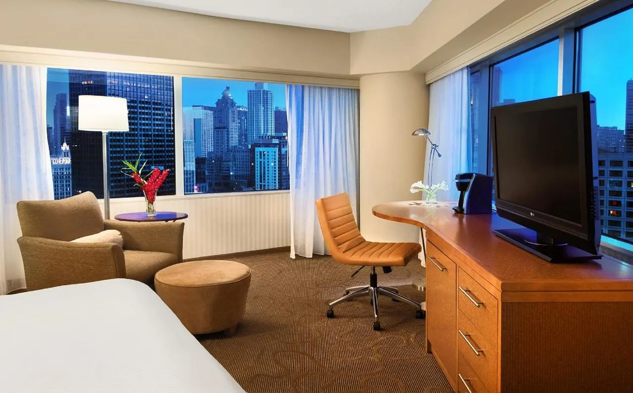 romantic hotels in Chicago - swissotel