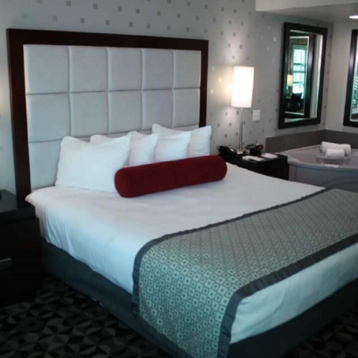 Hotels with Jacuzzi In room Dallas Romantic Hot Tub Suites in Dallas TX!