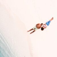 what-to-do-at-the-beach-for-couples
