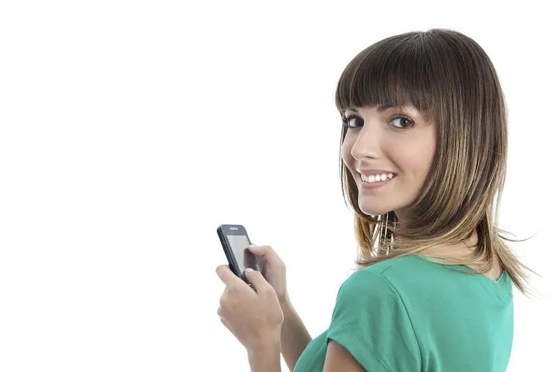 how-to-get-him-to-text-you-first
