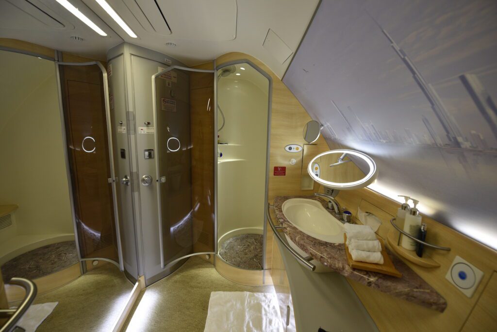 Emirates a380 First Class shower