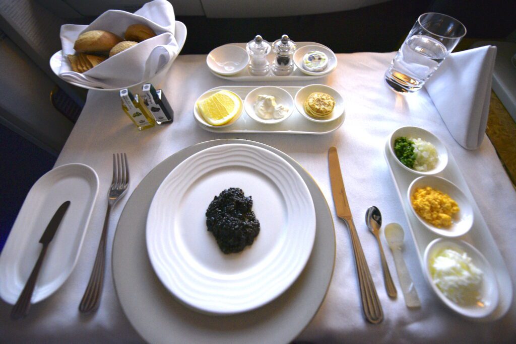 Emirates-first-class-dining