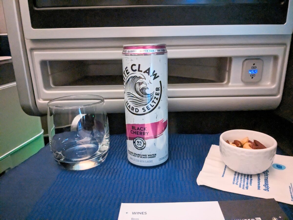 drinks onboard. united business class